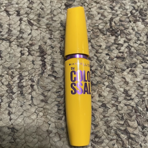 2 for $25 or 5 for $50🩵 3 Maybelline Mascara’s: Colossal reg+wp and Sky High wp - Picture 4 of 8